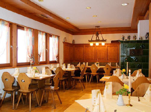 Berghotel und Restaurant Kräuter Chalet Furtwangen Exterior foto
